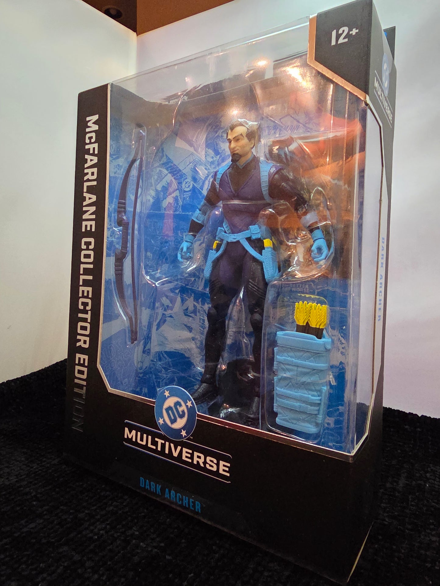 McFarlane DC Multiverse Collector Edition Green Arrow Dark Archer 7" Figure