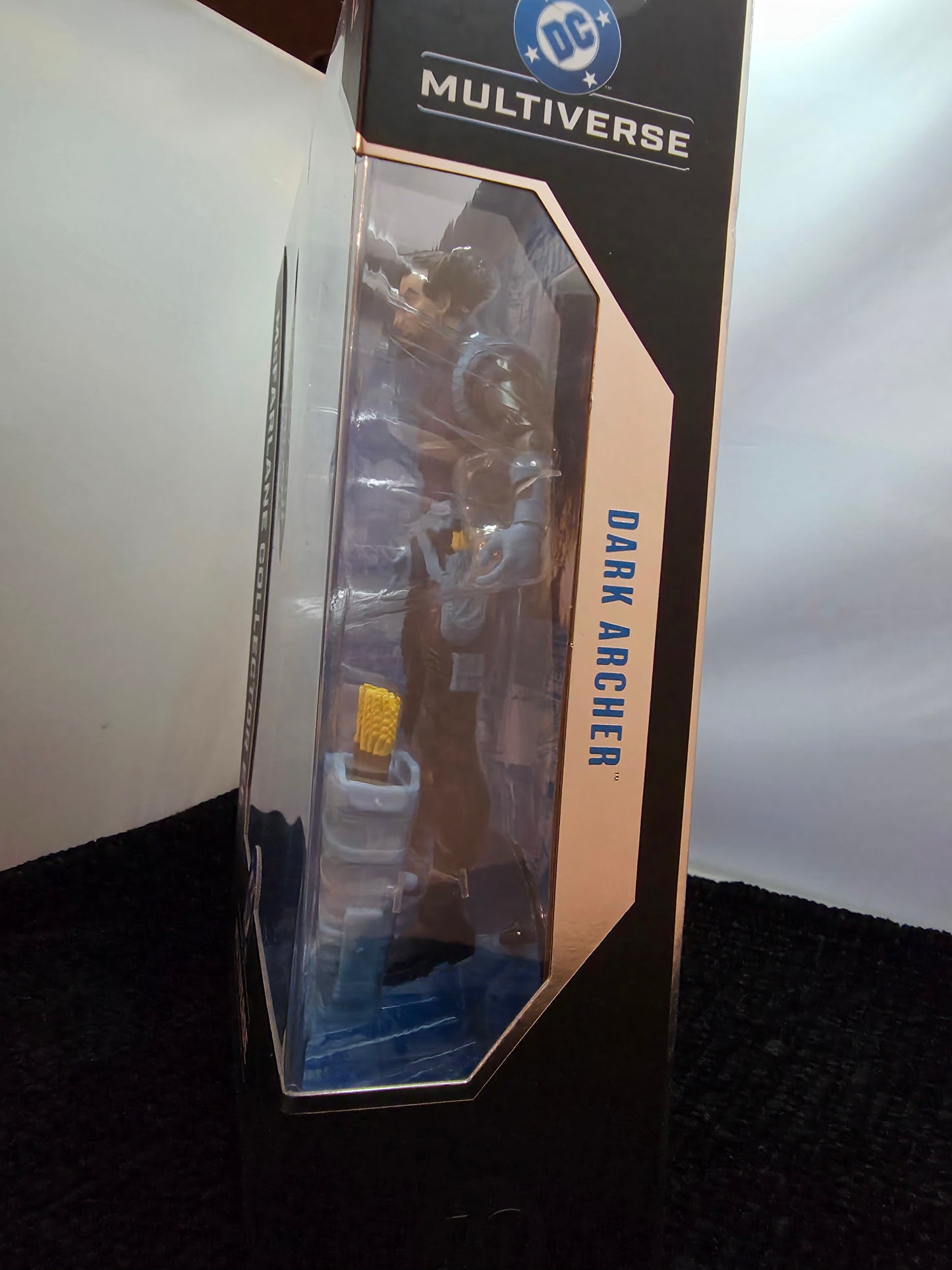 McFarlane DC Multiverse Collector Edition Green Arrow Dark Archer 7" Figure